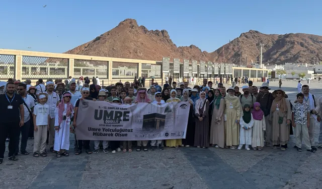 Konya Büyükşehir'in umre ödüllü ilk kafilesi yurda döndü