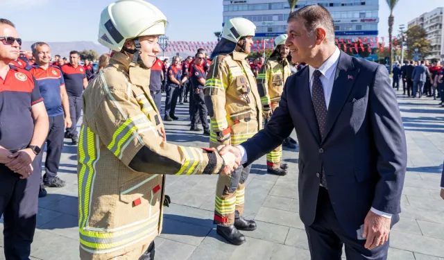 İzmir'de İtfaiyecilik Haftası kutlandı