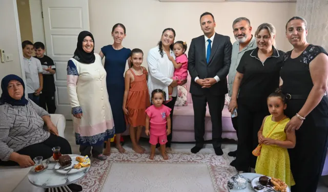 Bornova'da Başkan Eşki'den Doğanlar Mahallesi'ne ev ziyareti