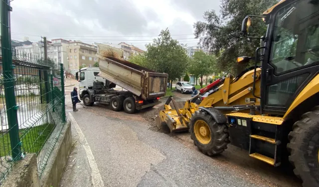 Gebze Belediyesi'nden sağanak yağışa karşı kapsamlı mücadele