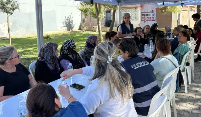 İzmir mahallelerinde 'Söz Sende'