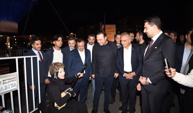 Malatya'da Başkan Er'den gençlere yatırım mesajı