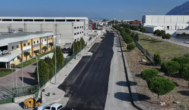 Manisa Büyükşehir'den asfalt çalışmalarına devam