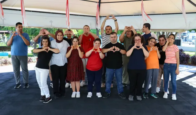 Mersin'de 'Engelsiz Yaşam'dan binlerce kişi faydalandı