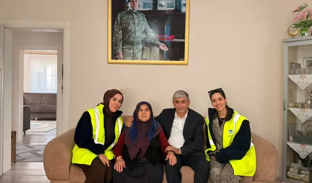 Sakarya'da YADEM'den Dünya Yaşlılar Günü ziyareti
