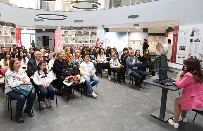 Nilüfer Sağlık Buluşmaları'nda çocukluk aşıları bilinci