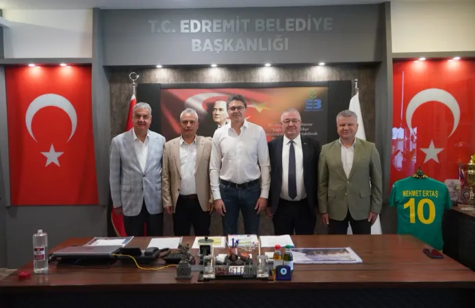 Balıkesir Edremit Belediyesi'nde bayramlaşma coşkusu