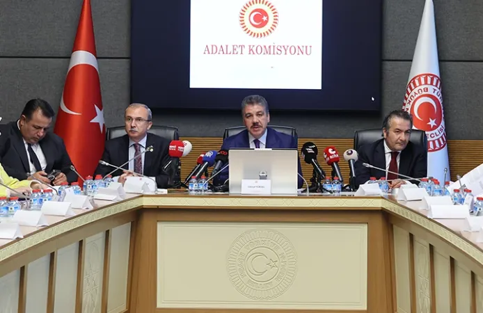 12. Yargı Paketi için Meclis'te mesai başladı... 12. Yargı Paketi Adalet Komisyonu'nda