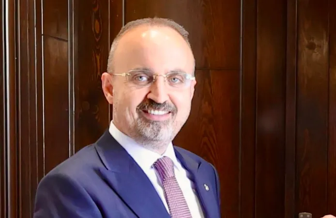 Bakan Yardımcısı Bülent Turan: Dernek denetimlerinde karar merci sosyal medya değil, yargıdır