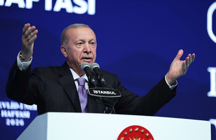 Her şeyden habersiz masum yavrular göz göre göre hedef alınıyor