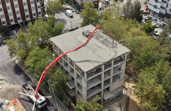 Çayırova'da yeni bilgi evi ve aile sağlığı merkezinin betonarmesi tamam