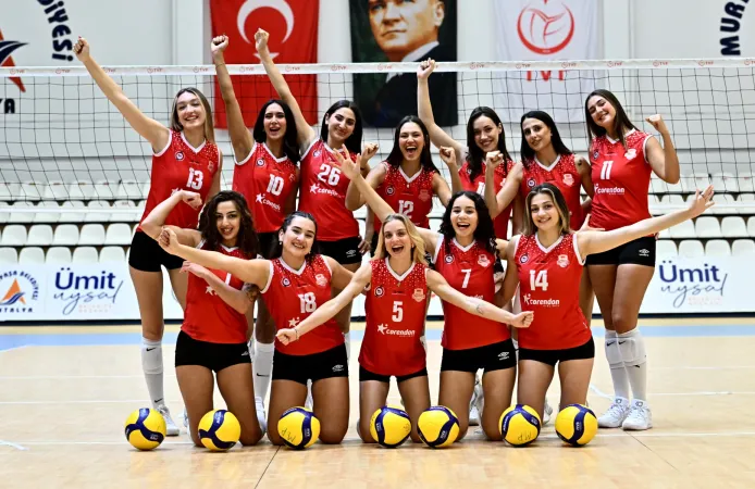 Antalya'da Muratpaşa'nın Sultanları sahadan 3-0'lık galibiyetle ayrıldı