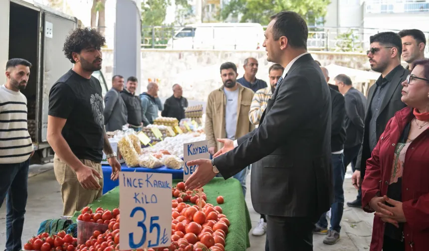 İzmir'de Başkan Eşki’den pazaryeri ziyareti