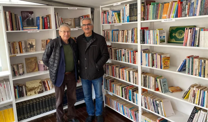 İzmir'de Karşıyaka Belediyesi kütüphane kapattı!