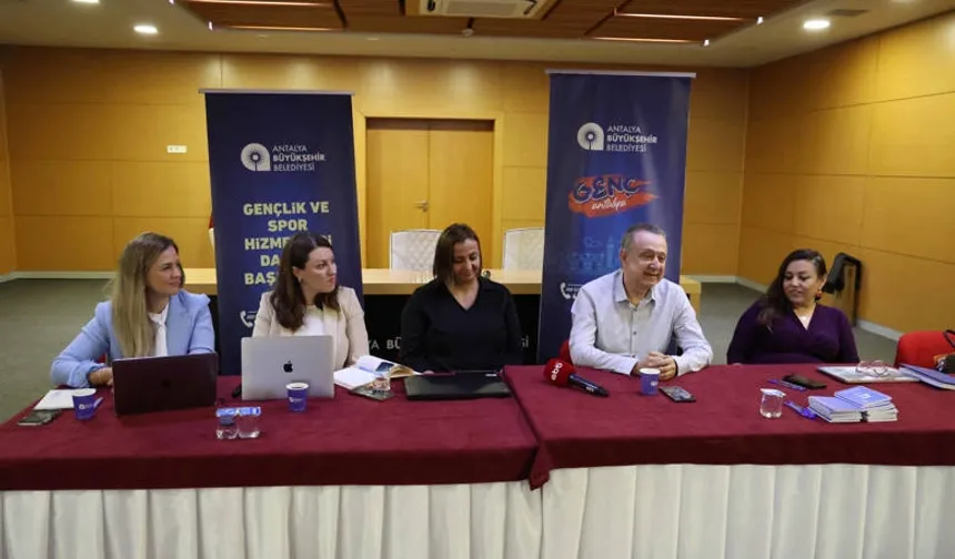 Antalya Büyükşehir gençlik çalışmalarını genişletiyor