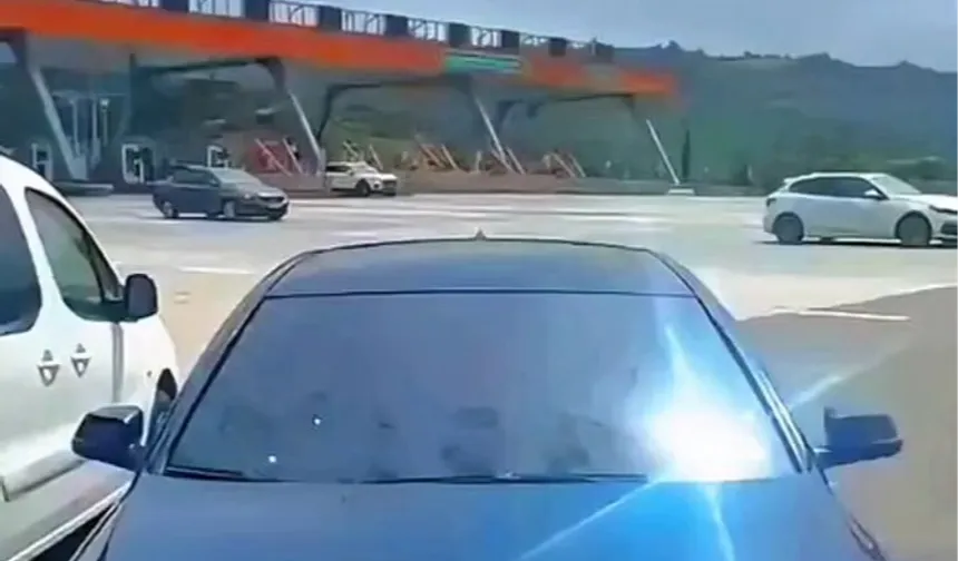 Bursa’da çakarlı araç Jandarma'dan kaçamadı!