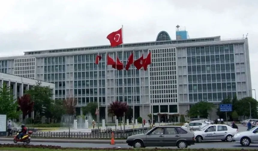İstanbul Büyükşehir'e 4. dalga operasyonu! CHP'den tepki: Ayarını bozduğunuz kantar gün gelir sizi tartar!