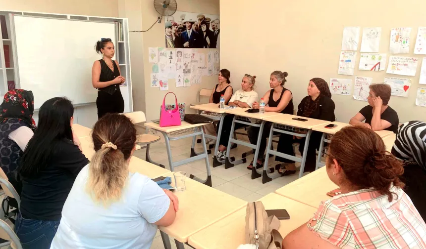 İzmir Çiğli Belediyesi’nden anneler için bilgilendirici seminer