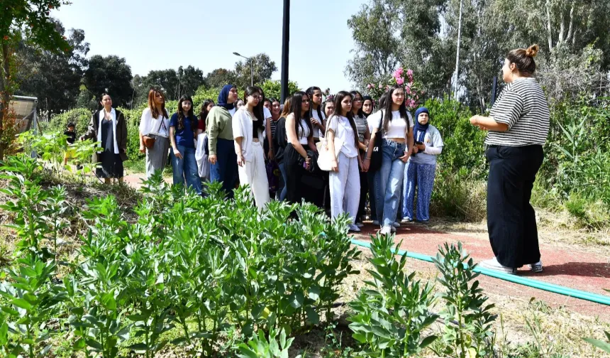 Yeni çiftçiler adım adım İZTAM’da yetişiyor