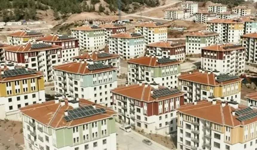 Asrın inşa seferberliğiyle deprem bölgesi yeniden ayağa kalktı