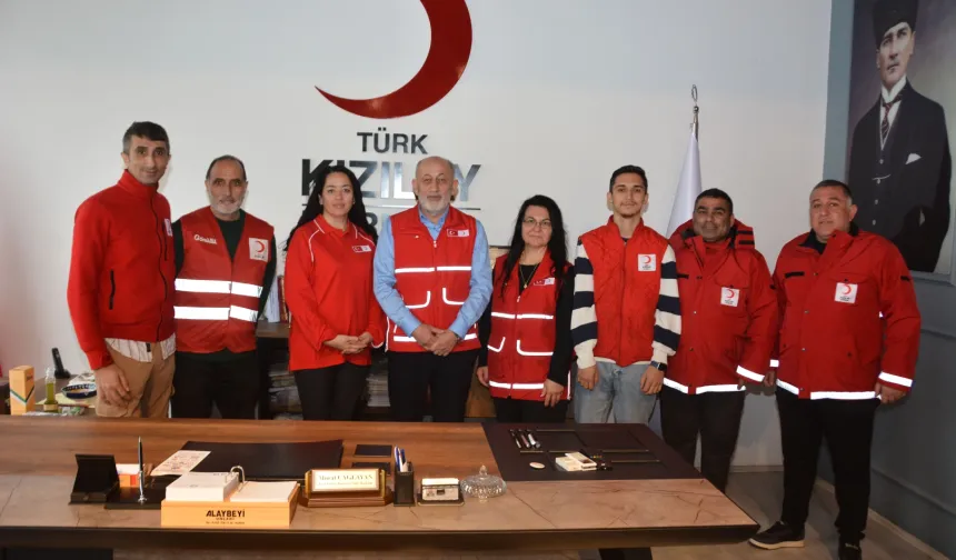 Bornova Kızılay'dan Ramazan'da binlerce kişiye iftar