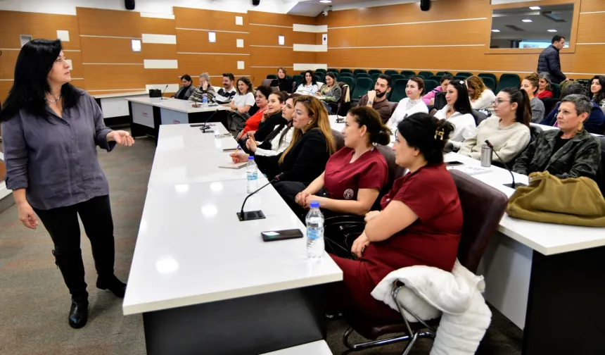 Bornova'da personele toplumsal cinsiyet eşitliği eğitimi