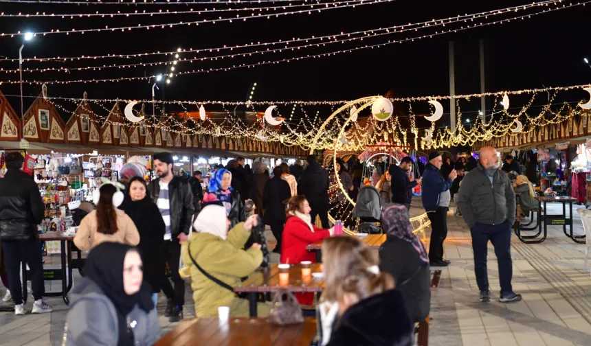 Bursa Osmangazi Belediyesi'nden meydanlarda Ramazan bereketi