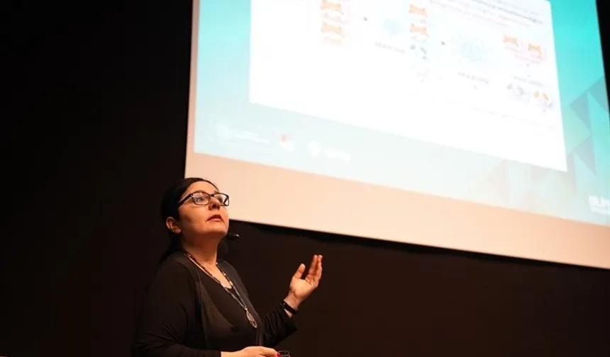 Denizli Bilim Merkezi'nde yapay zeka ve makine öğrenmesi anlatıldı