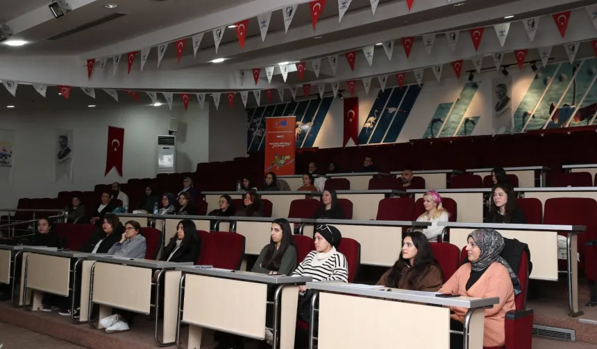 İzmir Çiğli'de istihdam garantili kurslara yoğun ilgi