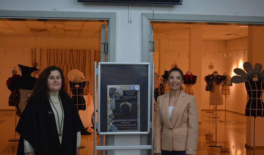 Egeli moda tasarım öğrencileri atık kumaşları sanata dönüştürdü