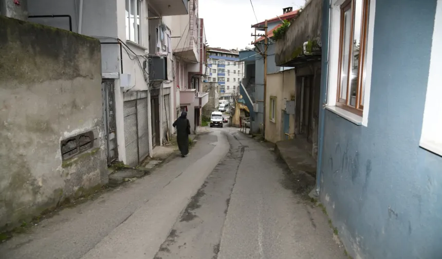 Trabzon'da Toklu Mahallesi'nde yol sorunu çözülüyor