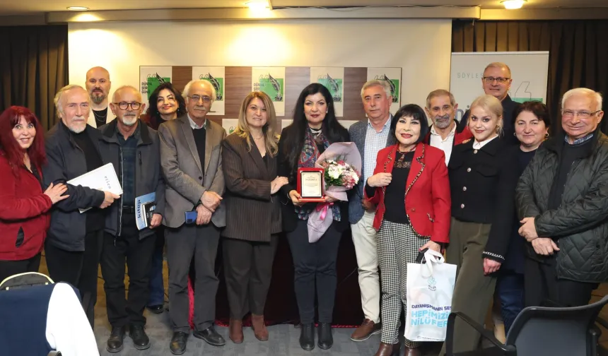 Bursa Nilüfer'de Dünya Şiir Onur Ödülü Nisa Leyla'ya verildi