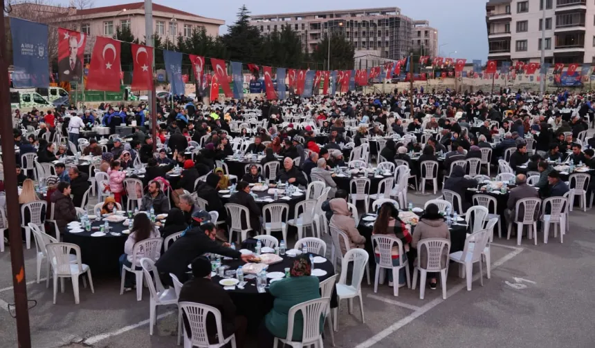 Bursa'da paylaşma bereketi Emek ve Alacahırka'da