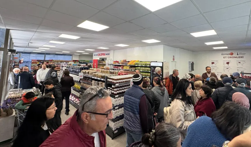 İZMAR 21'inci şubeyi Çiğli'ye açtı... Sırada Bayraklı ve Menemen var