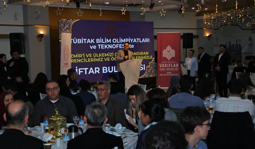 İzmir'de TÜBİTAK ve TEKNOFEST'in başarılı öğrenci ve öğretmenleri ağırlandı