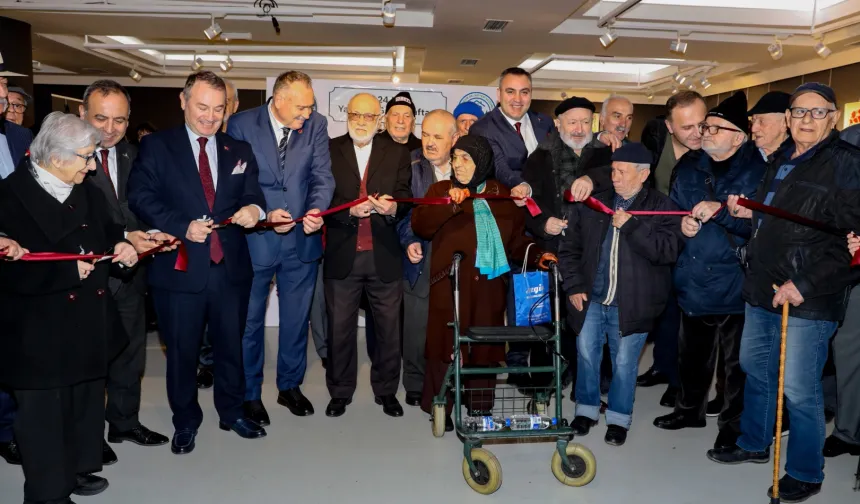 Olgun gençler, Yaşlılara Saygı Haftası'nda hünerlerini sergiledi