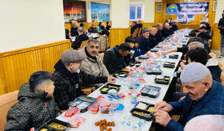 Pendik'te Ağrılılar aynı sofrada buluştu