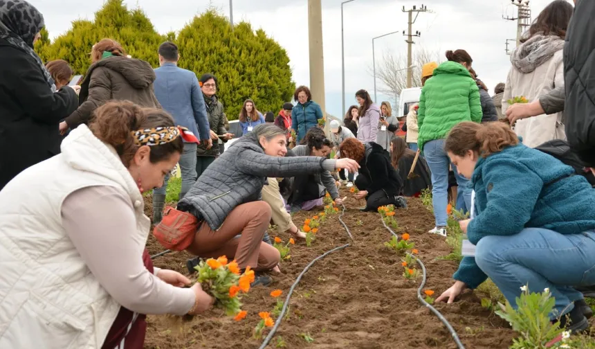 Balıkesir kursiyerlerini donanımlı eğitimden geçiriyor