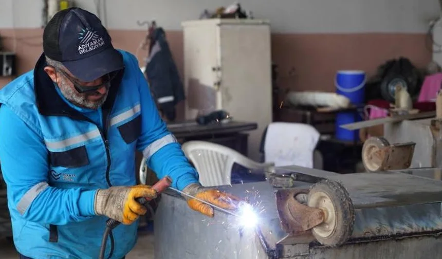 Hurdalar çöp konteyneri oldu