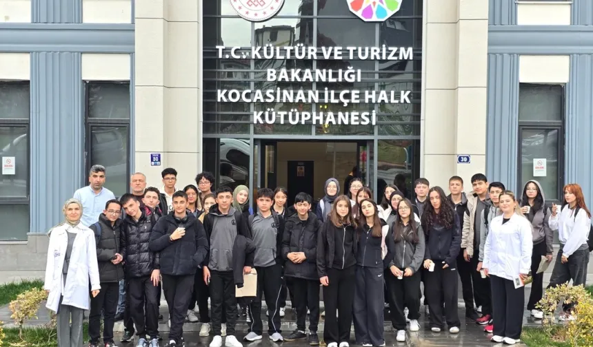 Kayseri Kocasinan'dan gençlere kitap tahlil etkinliği