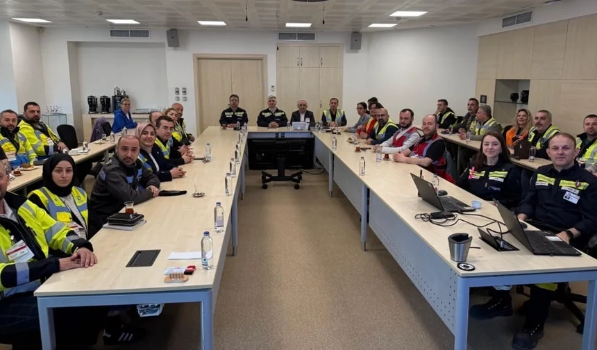 Kocaeli'de İSG profesyonelleri TÜPRAŞ'ta teknik geziye katıldı
