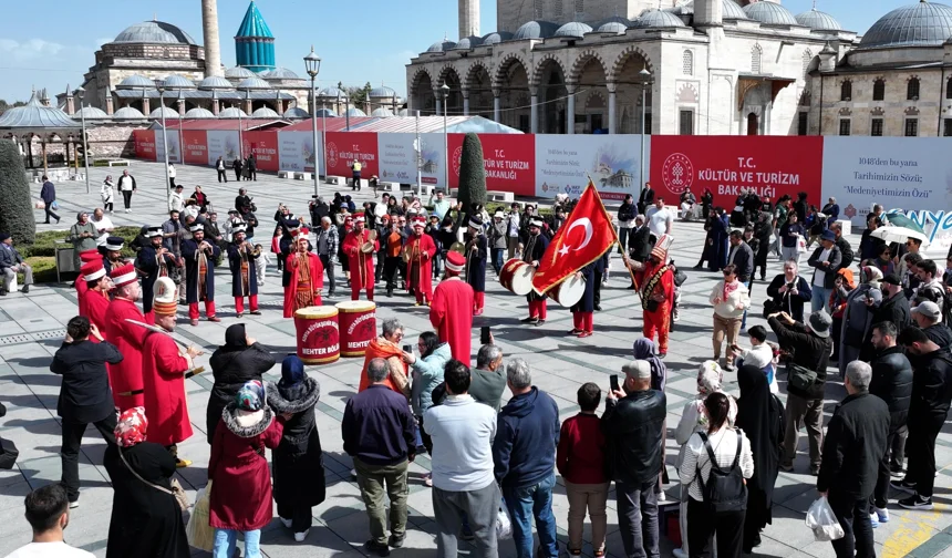 Konya meydanlarında mehter coşkusu