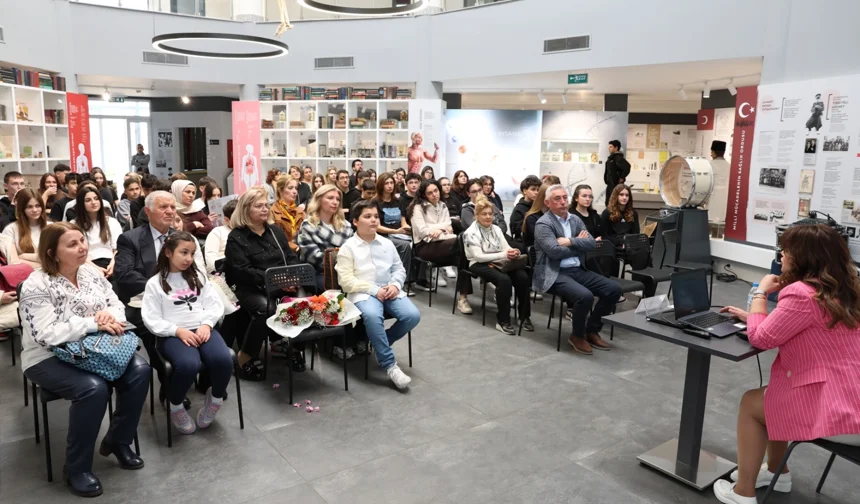 Nilüfer Sağlık Buluşmaları'nda çocukluk aşıları bilinci