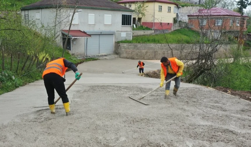 Ordu Korgan'da beton yol çalışması başlattı