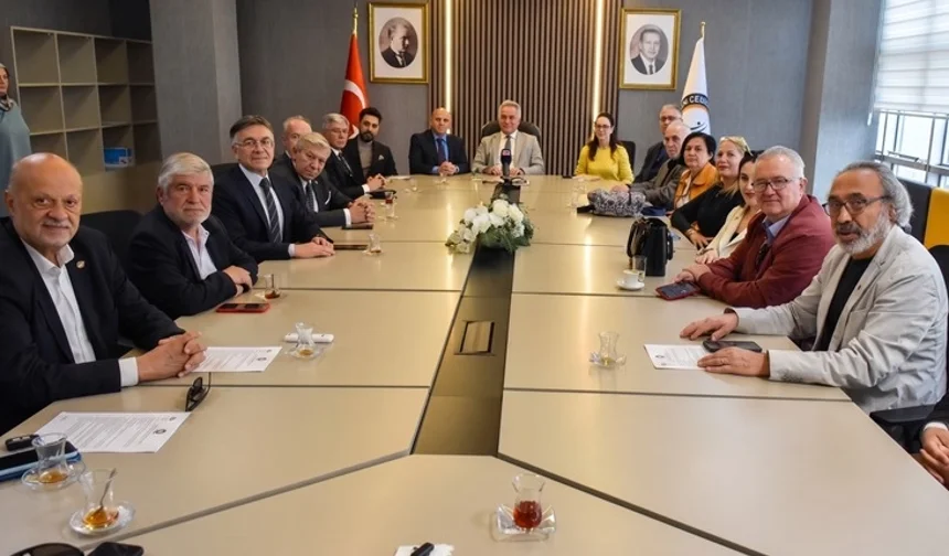 Rektör Karahasanoğlu: 'Yapay zekayı fırsata çevirmeliyiz'