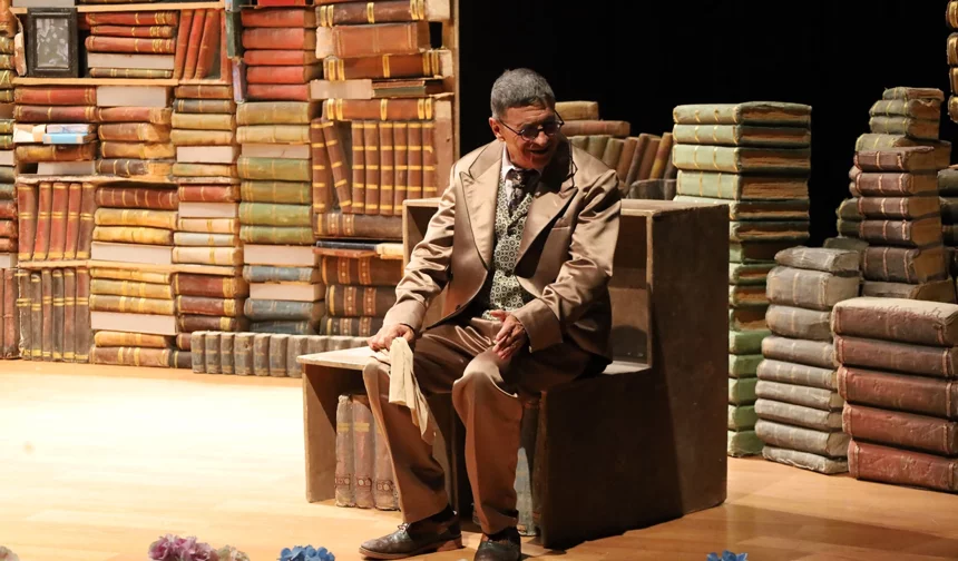 Sakarya'da Çehov Kabare'ye büyük ilgi