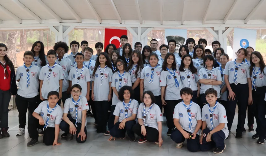 Antalya'da izciler kaynaşma kampında bir araya geldi