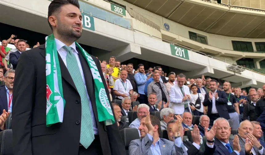 Bursaspor 2 yılda 1,6 milyar TL'lik borç kapatıldı