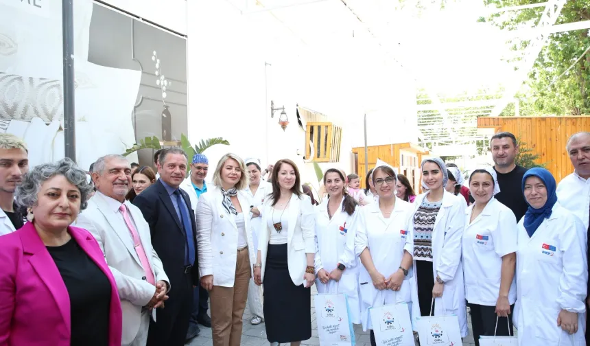 Çiğli'de ikinci dönem pastacılık kursu tamamlandı