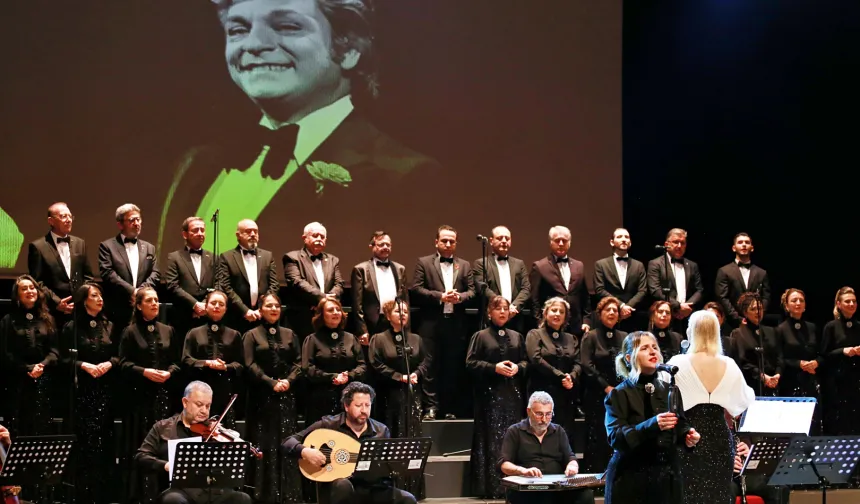 Kocaeli Gebze'de Zeki Müren şarkıları yankılandı